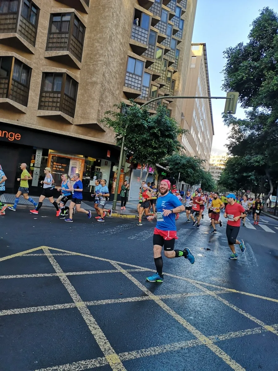 Dominik beim Halbmarathon auf Gran Canaria